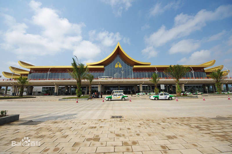 西雙版納國際機場訂購我司SMX250履帶式自行蜘蛛機 西雙版納國際機場訂購我司SMX250履帶式自行蜘蛛機